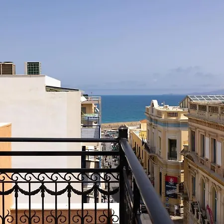 Wow, Design Apartment, Steps From Town Centre Διαμέρισμα *