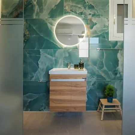 Διαμέρισμα Wow, Design Apartment, Steps From Town Centre